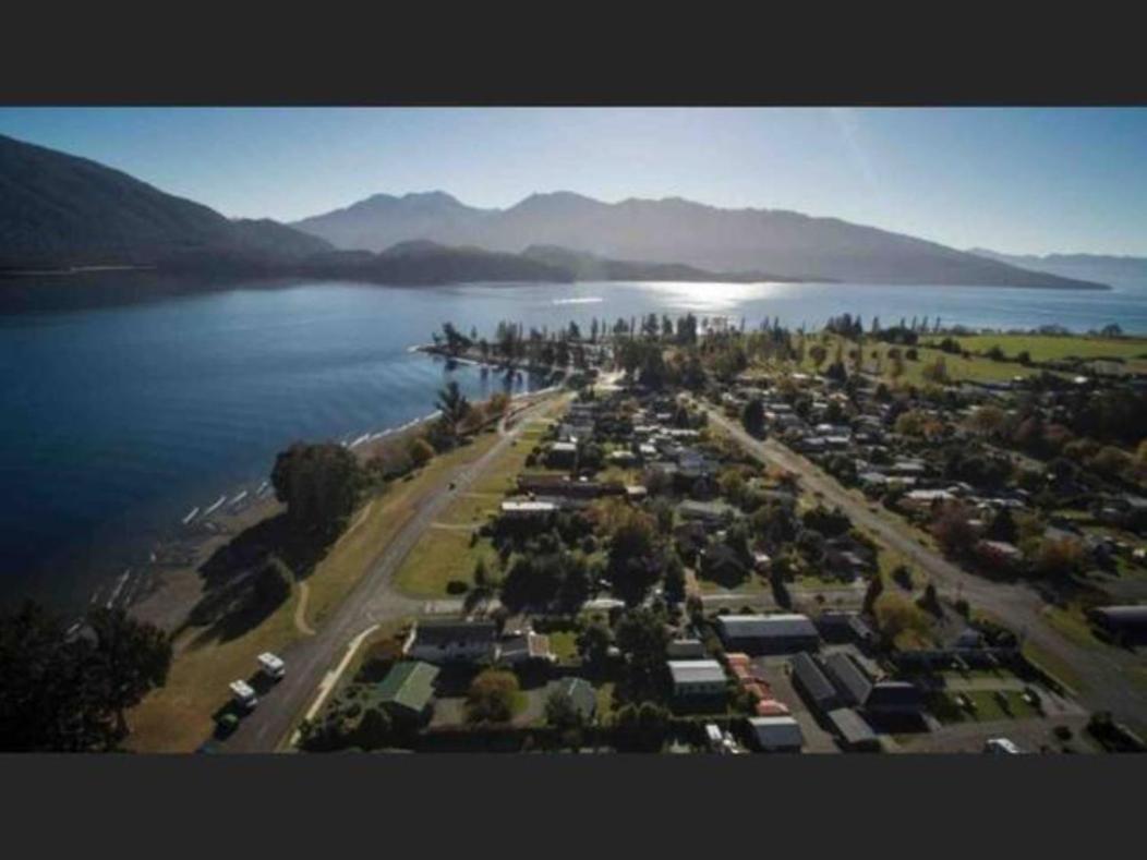 Te Anau Holiday Home - Free Wifi - Free Bikes & Kayaks - Short Walk To Lake & Town - Top Views Экстерьер фото