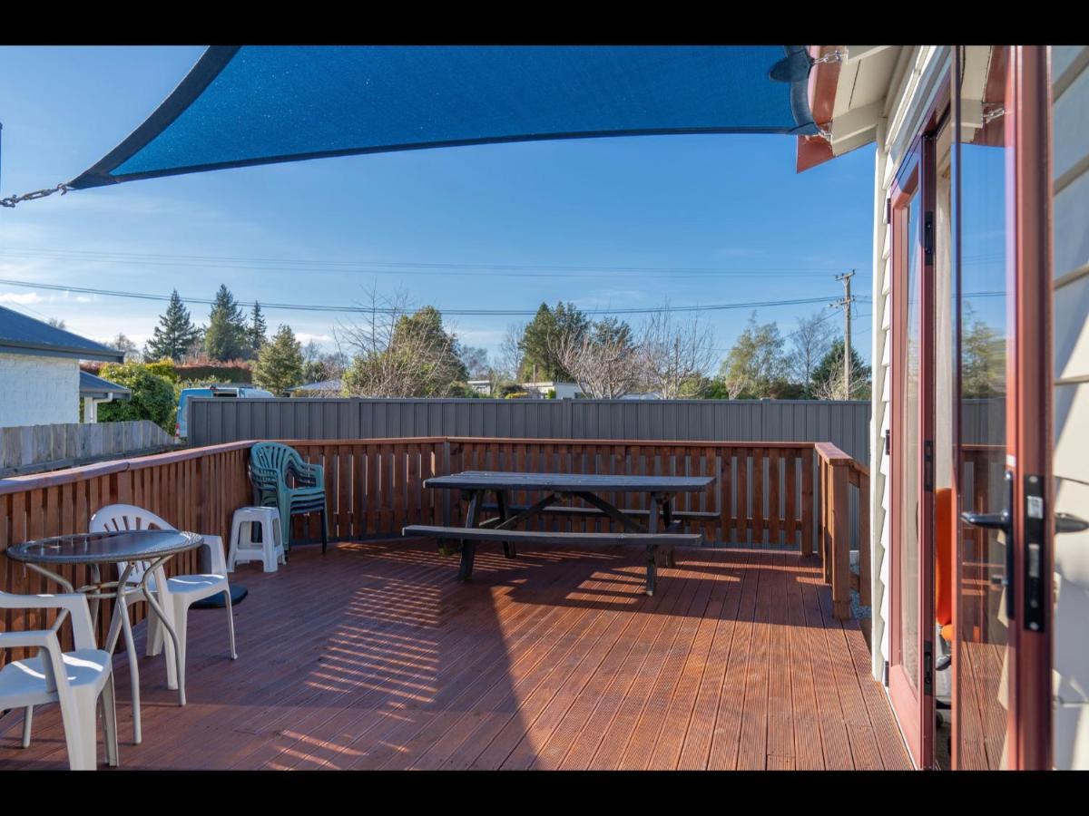 Te Anau Holiday Home - Free Wifi - Free Bikes & Kayaks - Short Walk To Lake & Town - Top Views Экстерьер фото