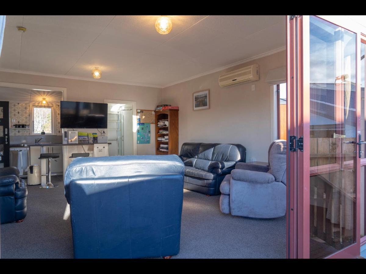 Te Anau Holiday Home - Free Wifi - Free Bikes & Kayaks - Short Walk To Lake & Town - Top Views Экстерьер фото